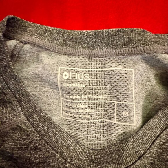 FIGS Salta Seamless Underscrub Long Sleeve Top in Graphite Gray | Size M - Picture 4 of 14